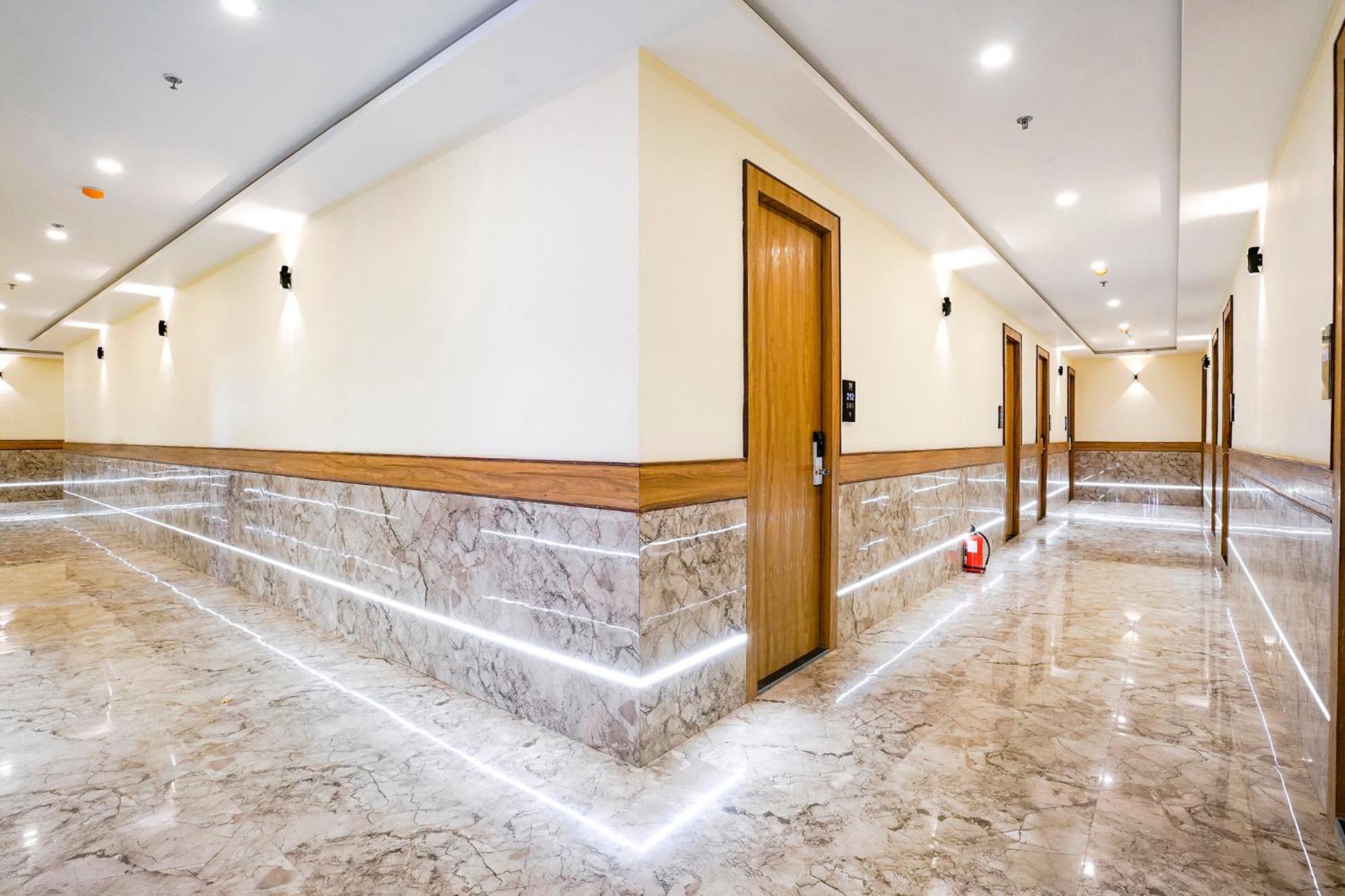 Fabhotel 7 Square - Nr Bkc Bombaj Zewnętrze zdjęcie