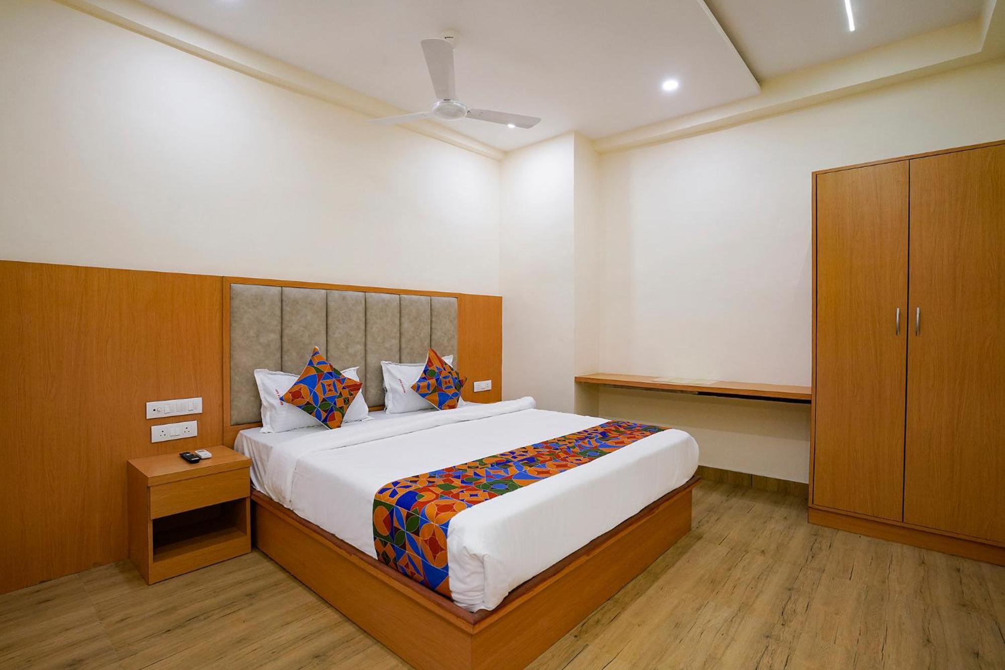 Fabhotel 7 Square - Nr Bkc Bombaj Zewnętrze zdjęcie