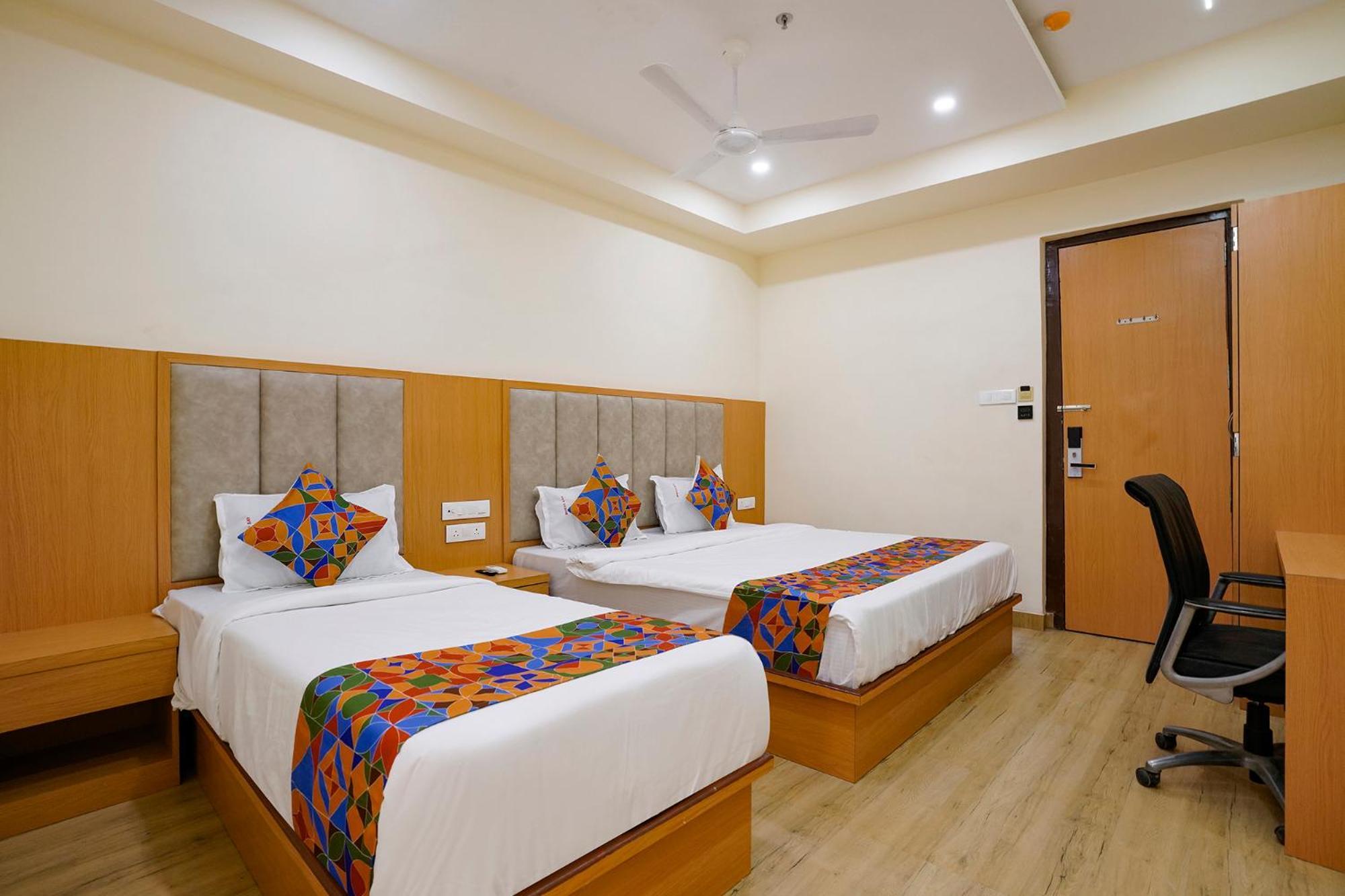 Fabhotel 7 Square - Nr Bkc Bombaj Zewnętrze zdjęcie
