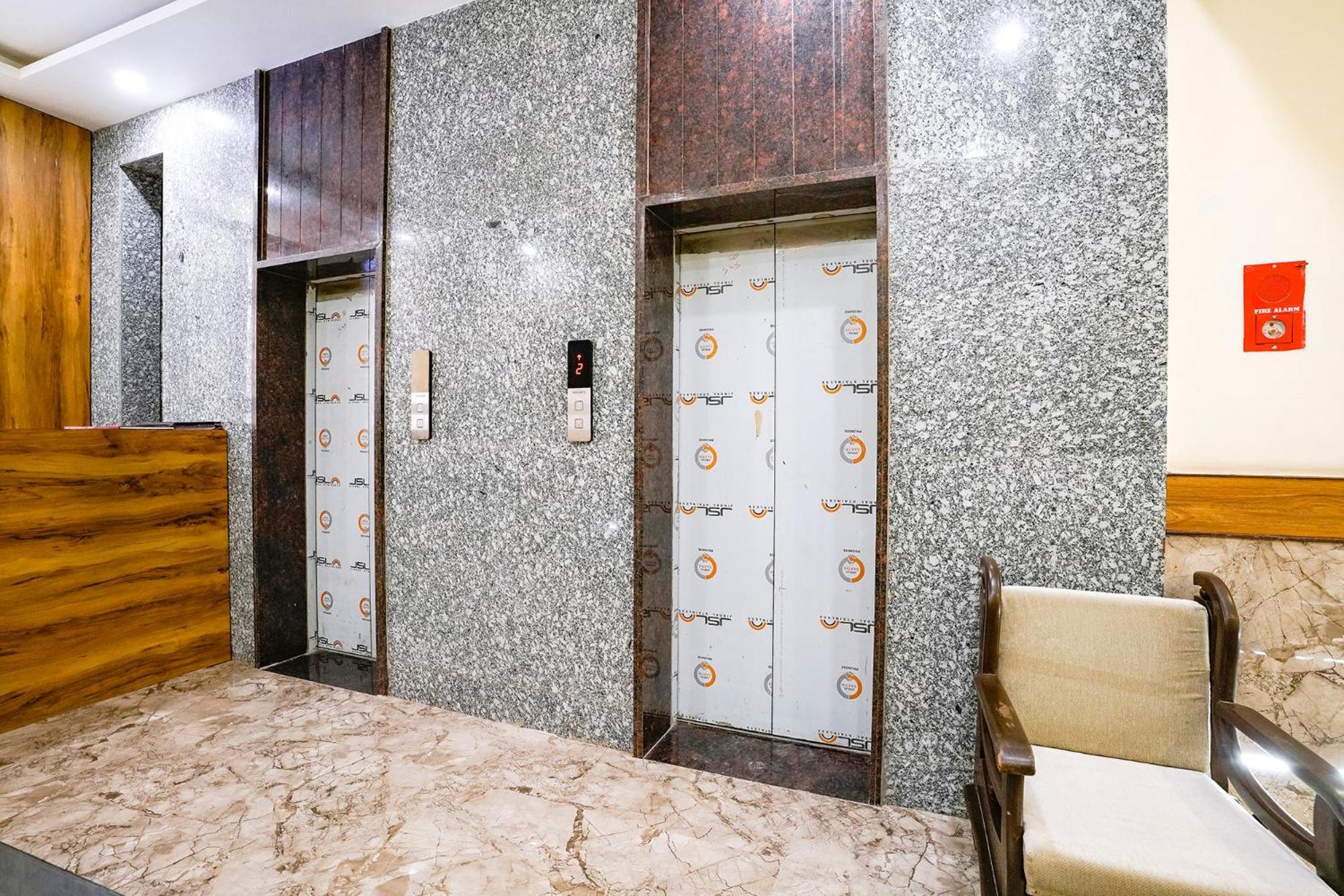Fabhotel 7 Square - Nr Bkc Bombaj Zewnętrze zdjęcie
